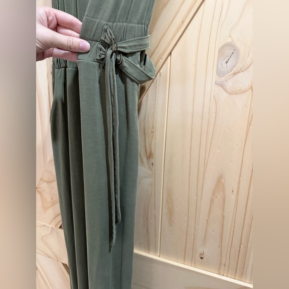 Anthropologie, Saturday Sunday - Belted Olive Green Sleeveless Jumpsuit - Picture 6 of 10